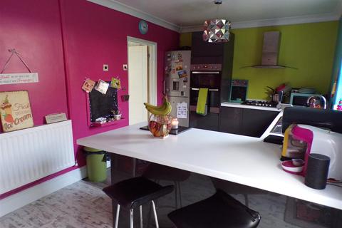 6 Alpha Place, Port Talbot, SA12 8DL