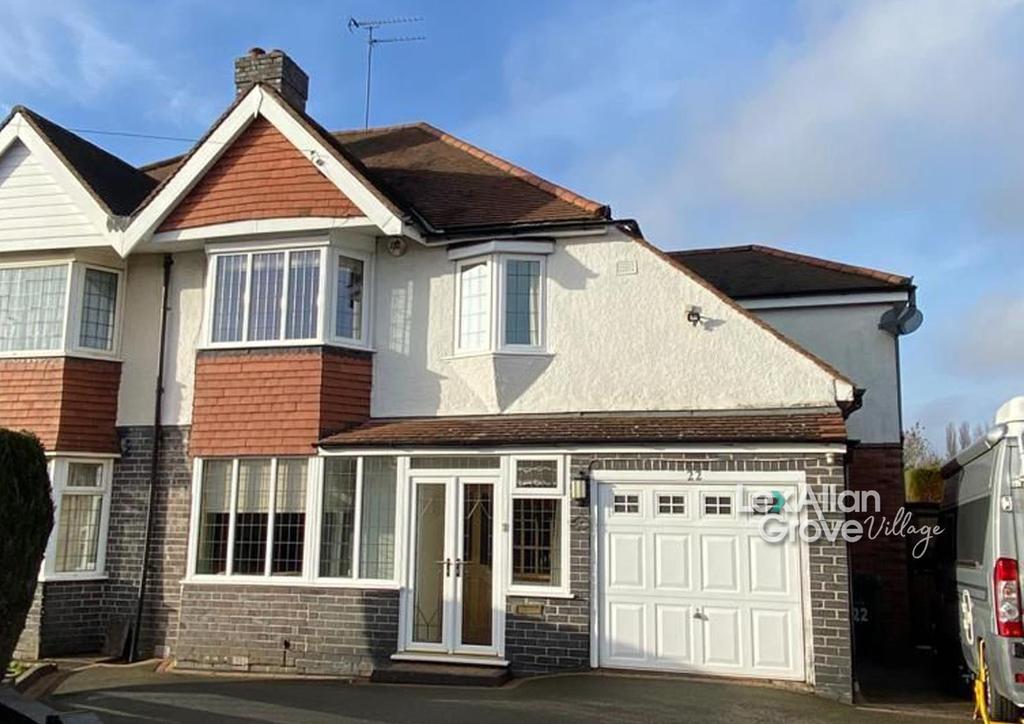 Shenstone Avenue, Halesowen 4 bed semidetached house £400,000