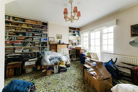 78 Oaks Avenue, Worcester Park, KT4 8XF
