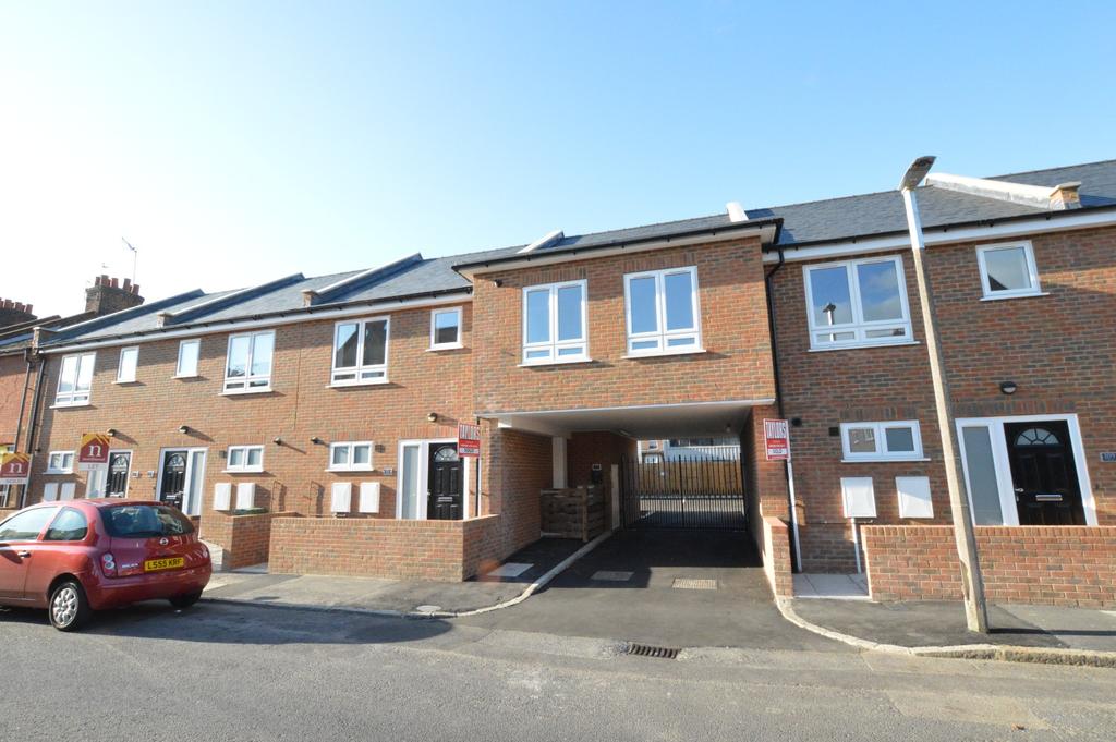 Judge Street, Watford, WD24 2 bed £330,000