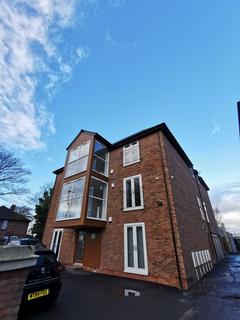 3 bedroom apartment to rent, Flat 3, 30 Platt Lane , Manchester , M14