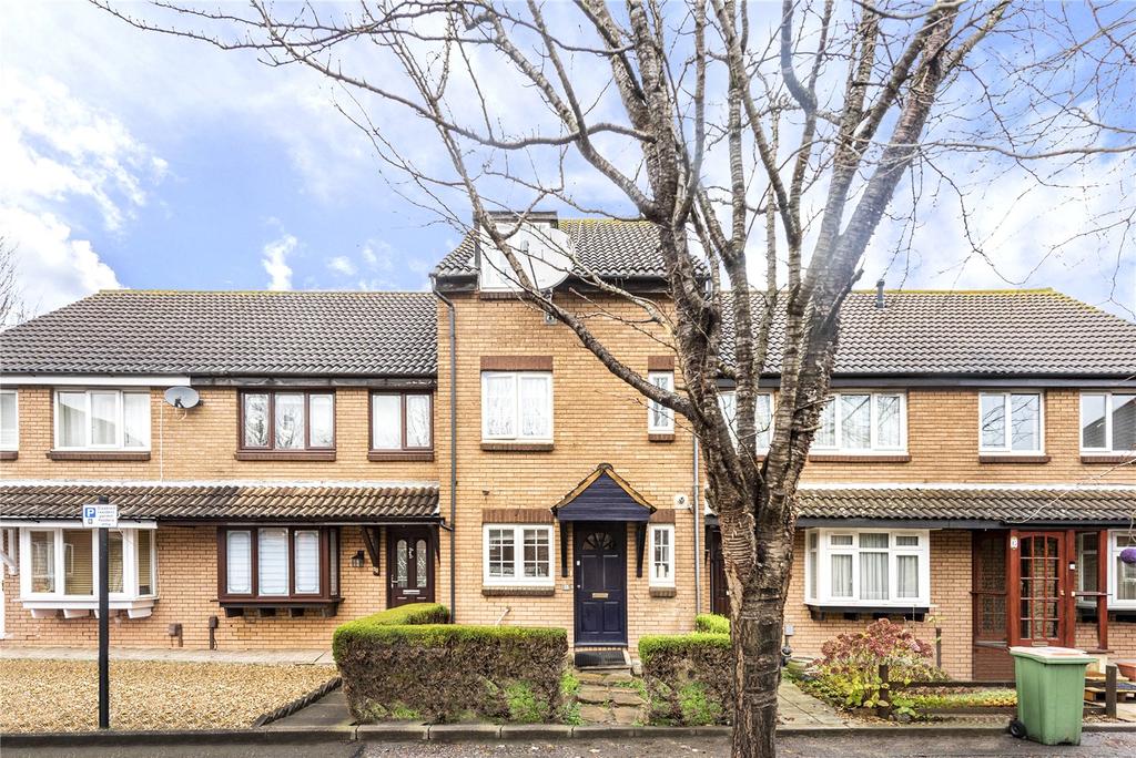 Armstrong Close, Beckton, London 4 bed house for sale £400,000