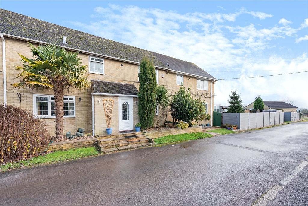 Hillcrest, Thickwood, Colerne, Chippenham, SN14 6 bed semidetached