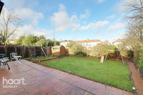 21 Tudor Close, London, NW9 8SU