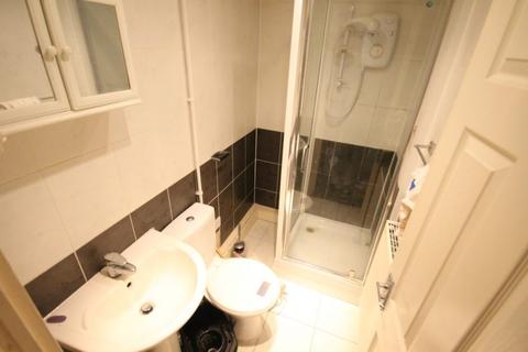 2 William Street, Leeds, LS6 1JG