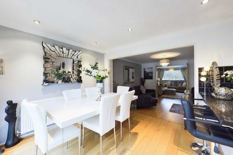 1 Arundel Close, Hemel Hempstead, HP2 4QR