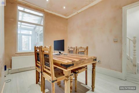 6 Morley Road, Romford, RM6 6XB