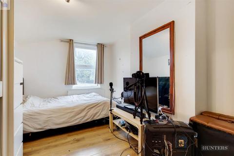 6 Morley Road, Romford, RM6 6XB