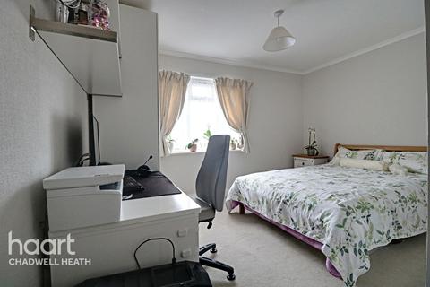 270 Billet Road, Romford, RM6 5QR