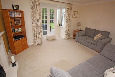 5 Jackdaw Close, Stevenage, SG2 9DA