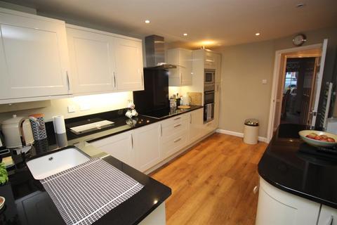 5 Jackdaw Close, Stevenage, SG2 9DA