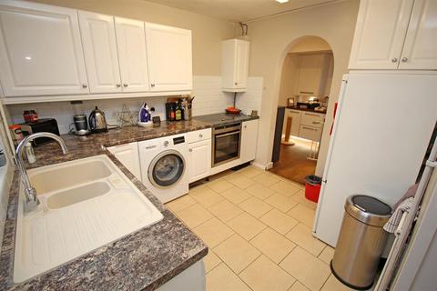 10 The Oundle, Stevenage, SG2 8JY