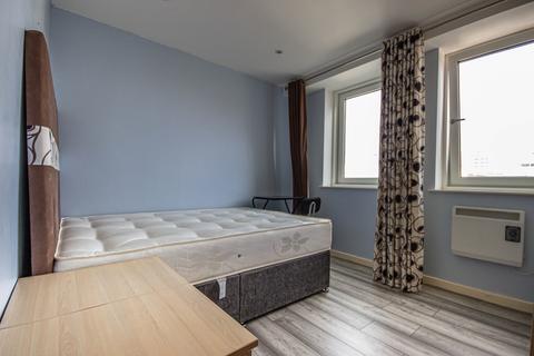 2 bedroom apartment to rent, City Quadrant, Newcastle Upon Tyne