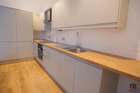 3 bedroom apartment to rent, E0F Chaucer Building, Newcastle Upon Tyne