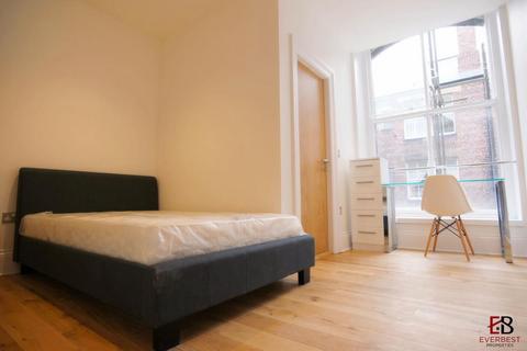 3 bedroom apartment to rent, E0F Chaucer Building, Newcastle Upon Tyne