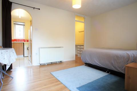 Studio to rent, Blackfrairs Court, City Centre, Newcastle Upon Tyne