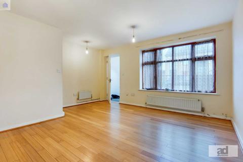 15 Magnolia Close, London, E10 5TJ