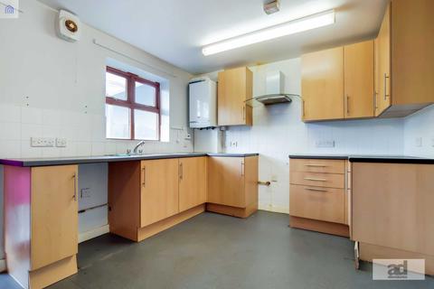 15 Magnolia Close, London, E10 5TJ