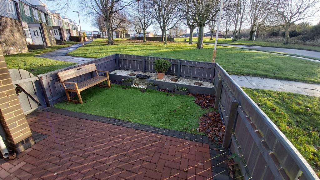 Woodford, Gateshead, Tyne and Wear NE9 3 bed terraced house £625 pcm (£144 pw)