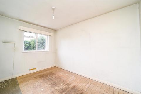 30, Park Court Park Road, New Malden, KT3 5AE