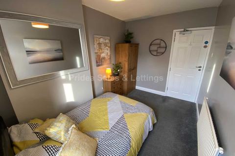undefined, Vine Street, Lincoln