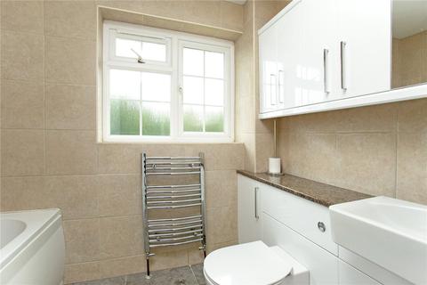 18 Lomond Close, Oakley, Basingstoke, RG23 7NA