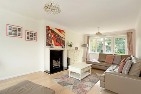 18 Lomond Close, Oakley, Basingstoke, RG23 7NA