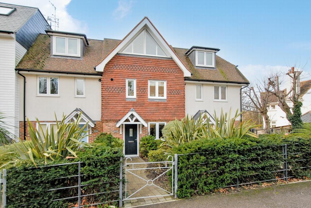 Blackhouse Hill, Hythe, CT21 3 bed house £495,000