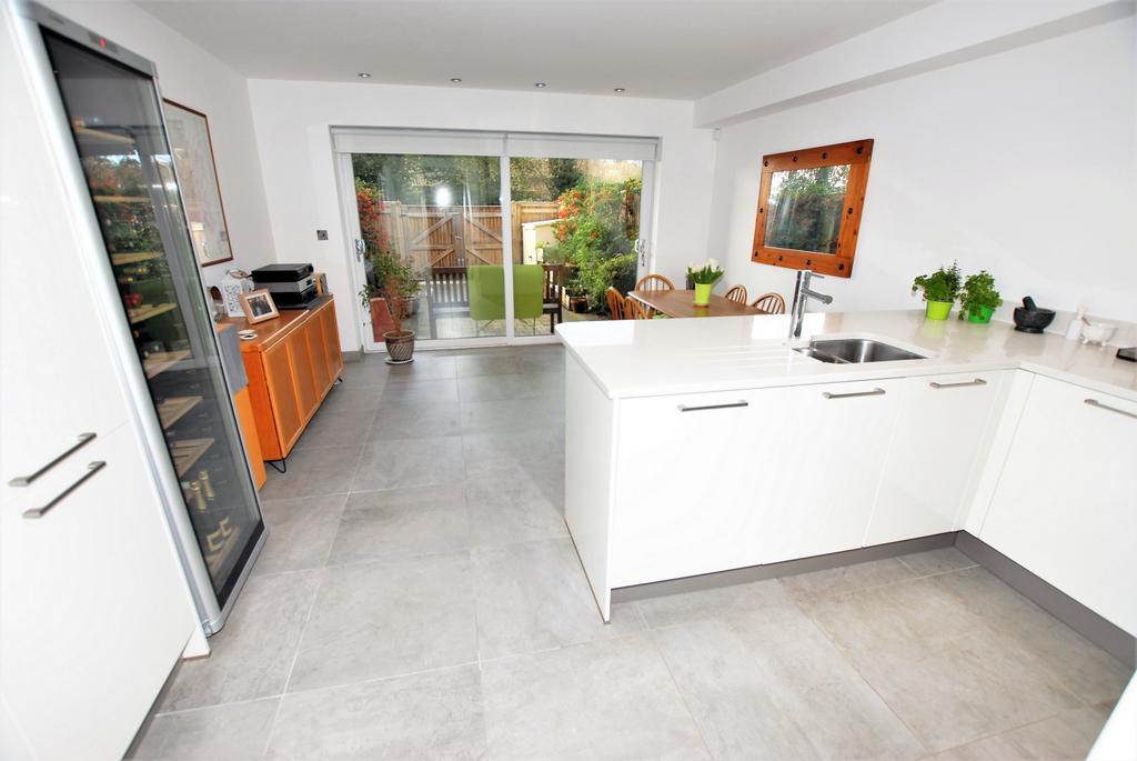 Blackhouse Hill, Hythe, CT21 3 bed house for sale £495,000
