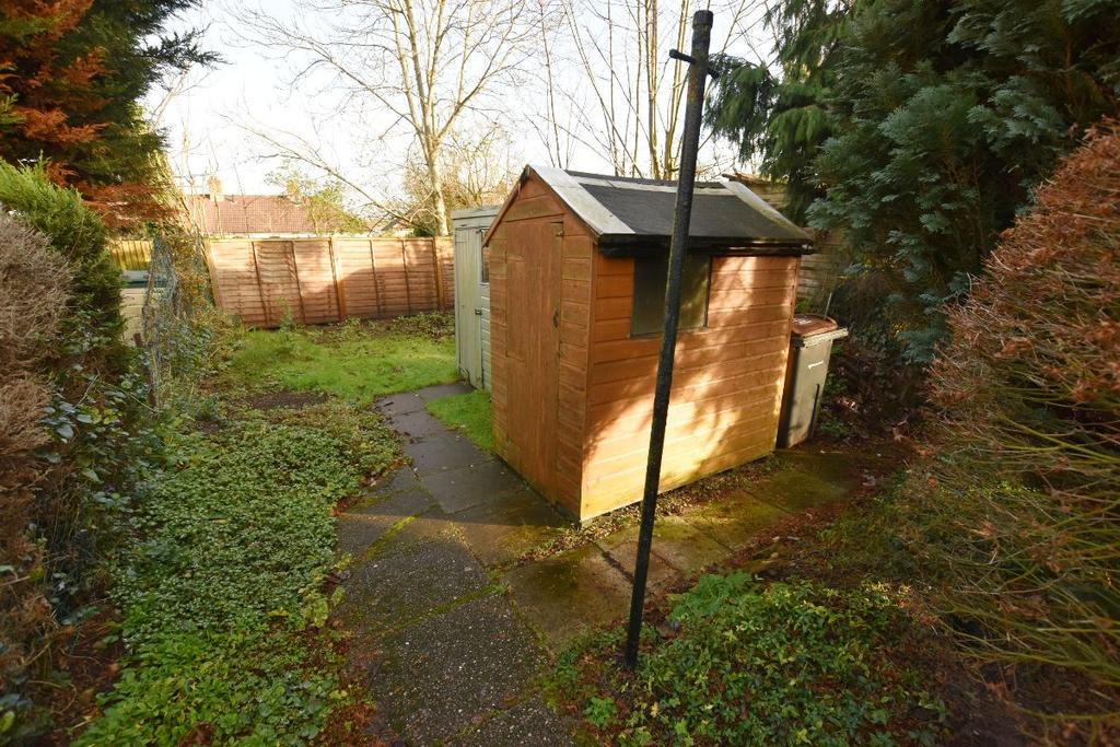 The Ridgeway, Erdington, Birmingham 3 bed semidetached house £775 pcm (£179 pw)