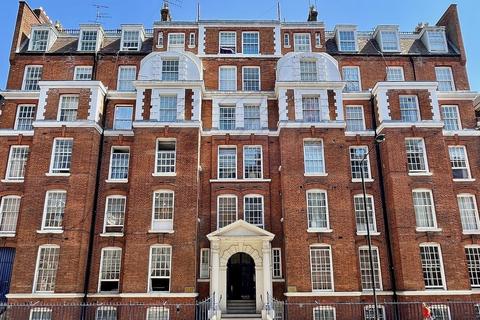 undefined, Hunter Street, Bloomsbury