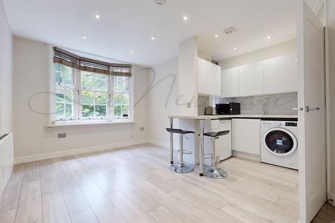 undefined, Hunter Street, Bloomsbury