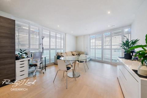 2 bedroom apartment to rent, River Gardens Walk, London