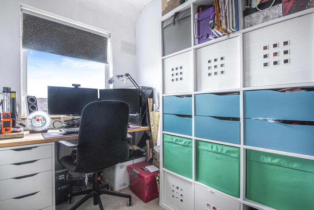 Bedroom/Study