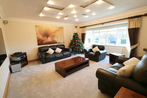 35 Brockhurst Lane, Shirley, Solihull, B90 1RG
