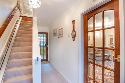 30 Cadeby Road, Sprotbrough, Doncaster, DN5 7SD
