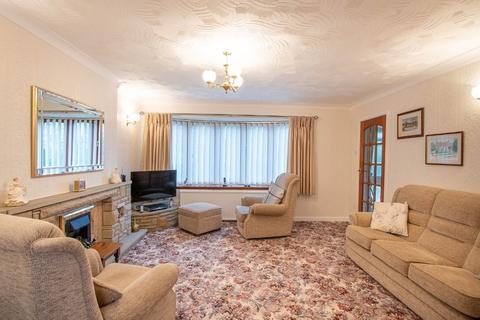 30 Cadeby Road, Sprotbrough, Doncaster, DN5 7SD
