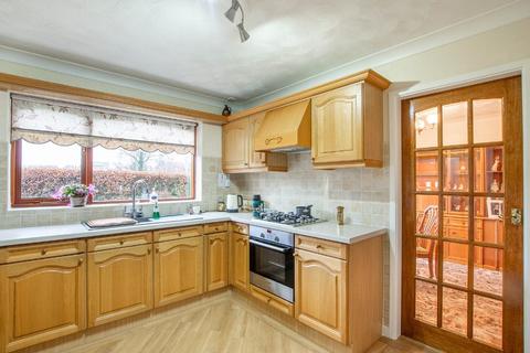 30 Cadeby Road, Sprotbrough, Doncaster, DN5 7SD