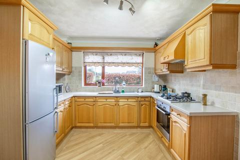 30 Cadeby Road, Sprotbrough, Doncaster, DN5 7SD