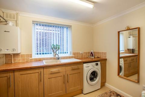 30 Cadeby Road, Sprotbrough, Doncaster, DN5 7SD