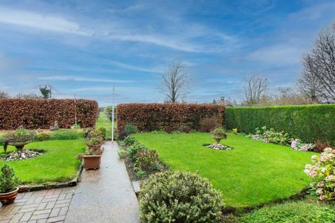 30 Cadeby Road, Sprotbrough, Doncaster, DN5 7SD