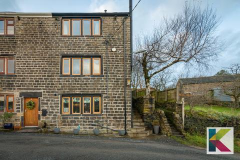 13 Strawberry Lane, Mossley, Ashton-under-lyne, OL5 0RJ