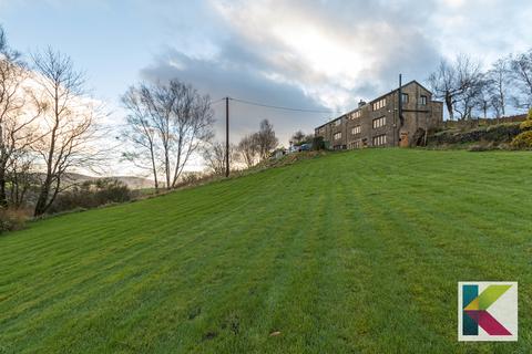 13 Strawberry Lane, Mossley, Ashton-under-lyne, OL5 0RJ