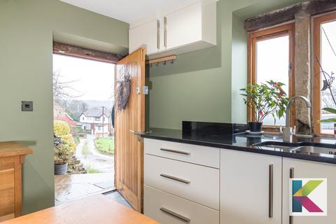 13 Strawberry Lane, Mossley, Ashton-under-lyne, OL5 0RJ