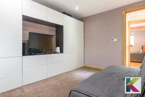 13 Strawberry Lane, Mossley, Ashton-under-lyne, OL5 0RJ
