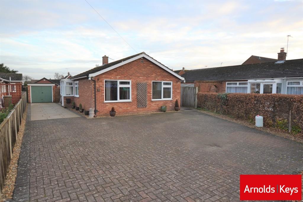 Sir Williams Close, Aylsham 3 bed detached bungalow £285,000