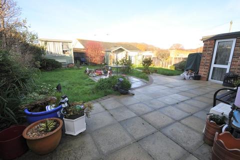 30 Broomfield, Benfleet, SS7 2SW
