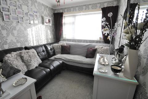 30 Broomfield, Benfleet, SS7 2SW