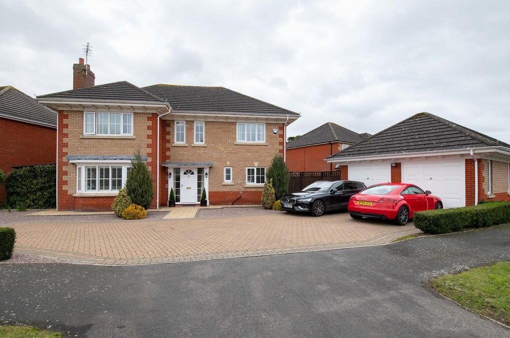 Lilburn Drive, Spalding 4 bed detached house £425,000