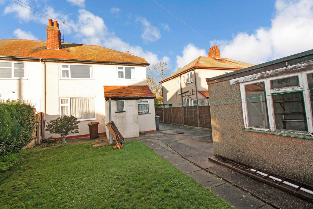 Dundonald Avenue, Abergele 4 bed semidetached house for sale £249,950